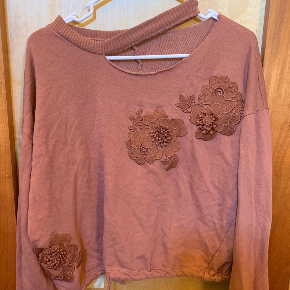 Chloe & Katie cropped choker sweater